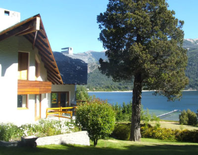 52 Casa con costa Lago Moreno
