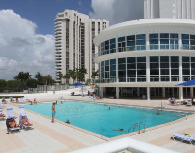 Dpto en Miami, Castle Beach club apartments. UNIDAD 711