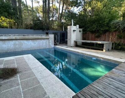 CAR 39 Casa en Cariló con pileta climatizada