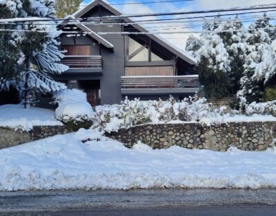 BRC 114 Casa Pioneros KM 4 12 PAX