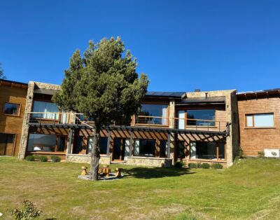 BRC 788 Casa en Arelauquen con vista al Lago